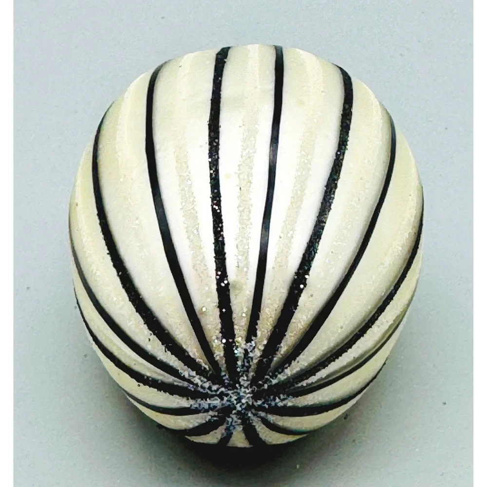 Unbranded Ornament Cream Black Heart Stripes Glitter Glass